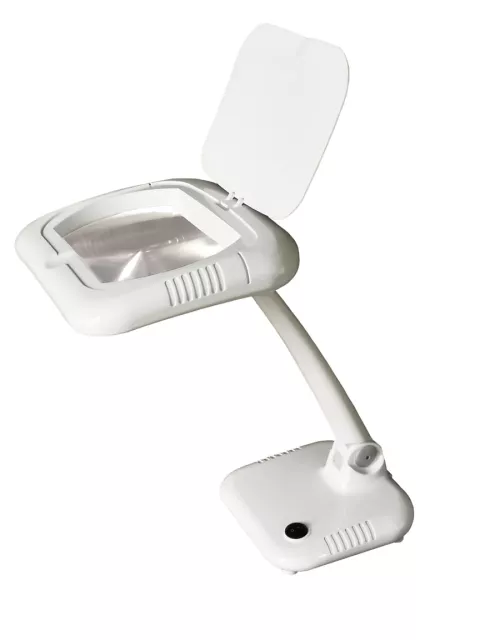 Stolná lupa s osvetlením Levenhuk Zeno Lamp ZL9 - 2,5x (180mm x 110mm)