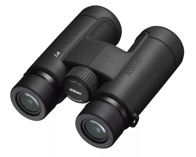Binokulárny ďalekohľad Nikon Prostaff P7 8x42 DCF